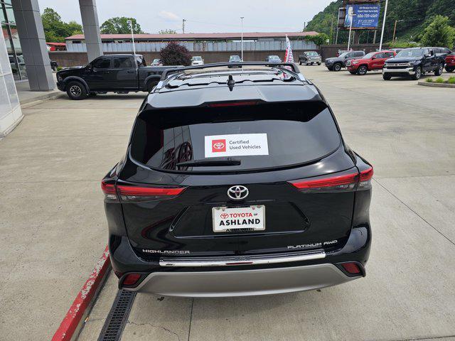 used 2022 Toyota Highlander car, priced at $44,990