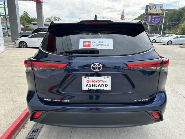 used 2021 Toyota Highlander car, priced at $39,990