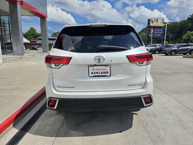 used 2018 Toyota Highlander car, priced at $32,620