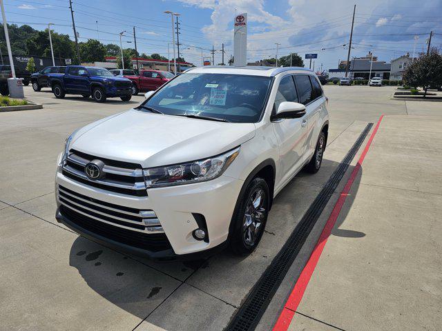 used 2018 Toyota Highlander car, priced at $32,620