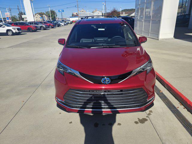 new 2025 Toyota Sienna car, priced at $63,202