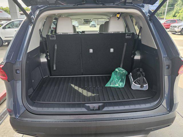 new 2025 Toyota Grand Highlander car, priced at $51,163