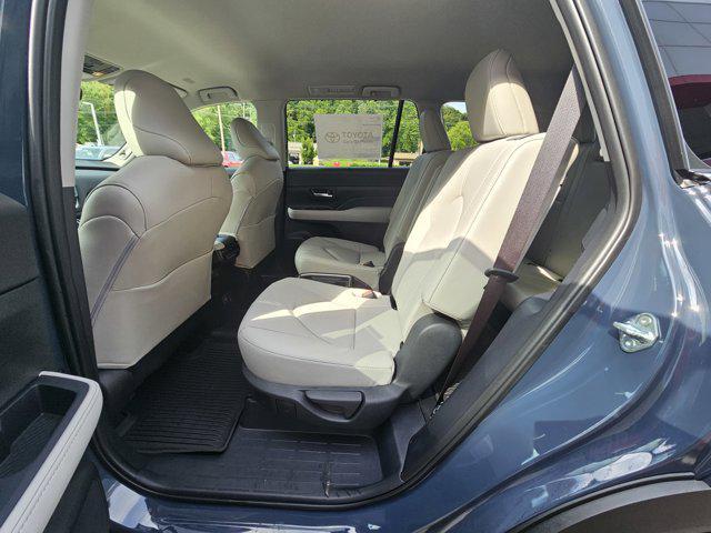 new 2025 Toyota Grand Highlander car, priced at $51,163