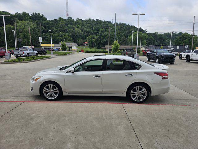 used 2013 Nissan Altima car, priced at $13,990