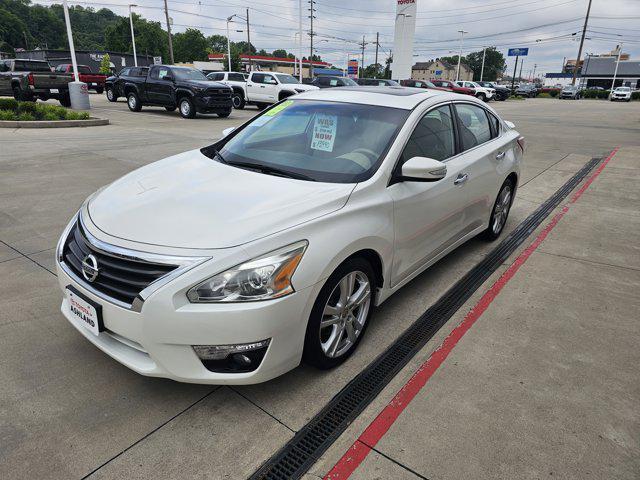 used 2013 Nissan Altima car, priced at $13,990