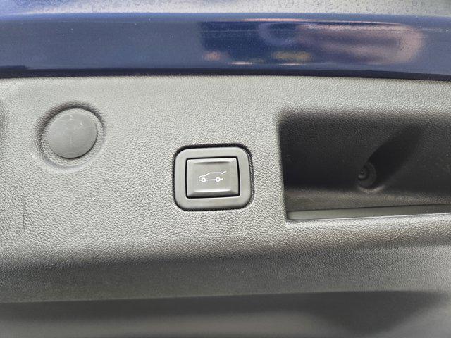 used 2023 Chevrolet Equinox car, priced at $26,900