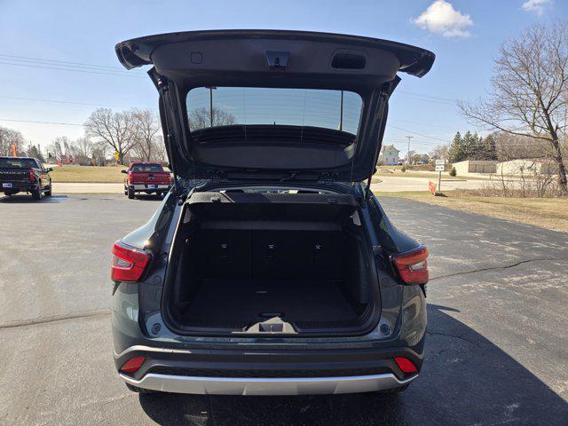 new 2025 Chevrolet Trax car, priced at $25,385