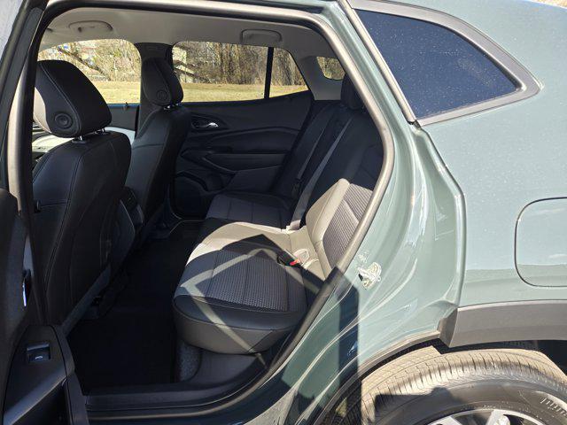 new 2025 Chevrolet Trax car, priced at $25,385