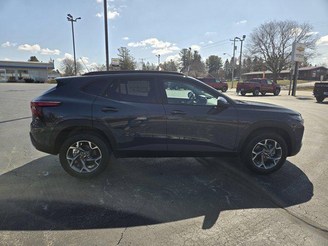 new 2025 Chevrolet Trax car, priced at $25,385