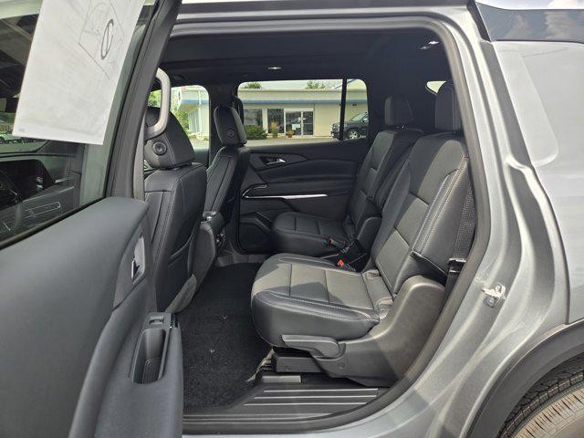 new 2026 Chevrolet Traverse car, priced at $48,195