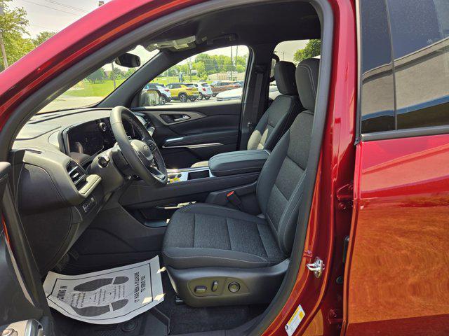 new 2025 Chevrolet Traverse car, priced at $45,555