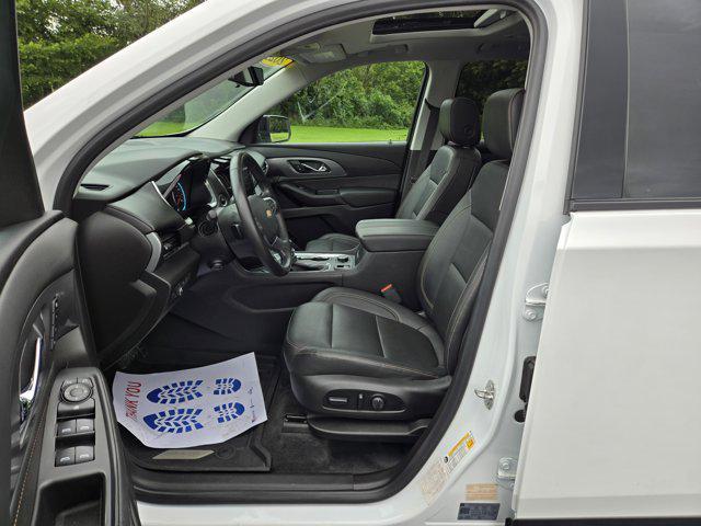 used 2021 Chevrolet Traverse car, priced at $34,900