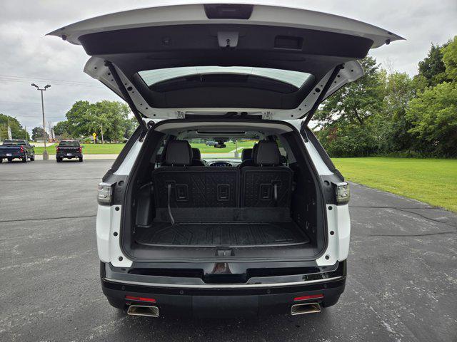 used 2021 Chevrolet Traverse car, priced at $34,900