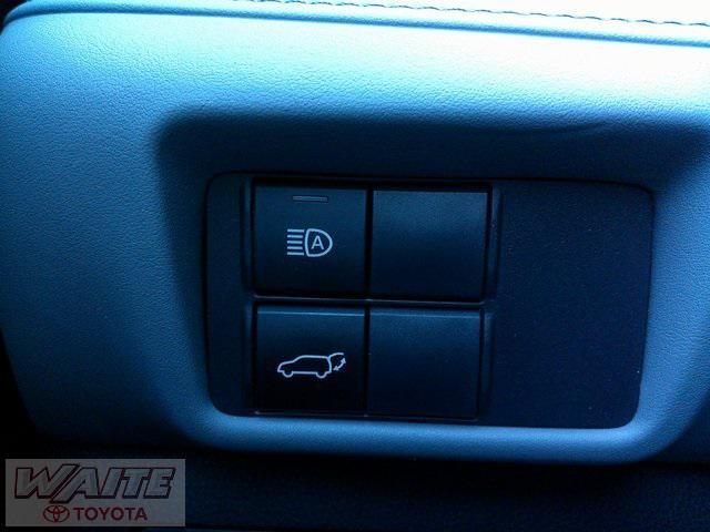 used 2023 Toyota Highlander Hybrid car, priced at $36,800