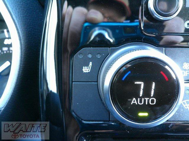 used 2021 Toyota Highlander Hybrid car, priced at $31,900