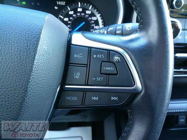 used 2021 Toyota Highlander Hybrid car, priced at $31,900