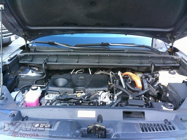 used 2021 Toyota Highlander Hybrid car, priced at $31,900