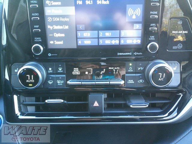 used 2021 Toyota Highlander Hybrid car, priced at $31,900