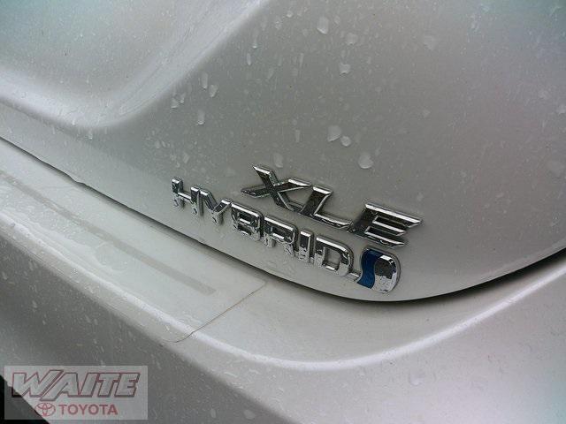 used 2021 Toyota Camry Hybrid car, priced at $28,800