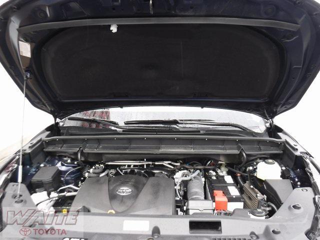 used 2022 Toyota Highlander car, priced at $38,800