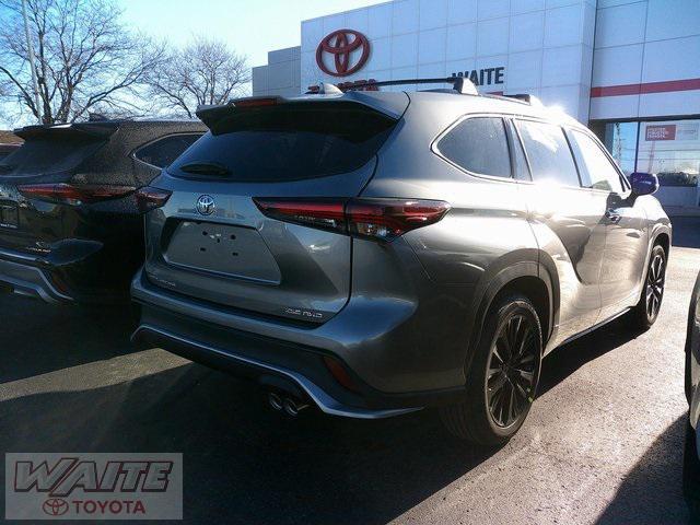 new 2026 Toyota Highlander car, priced at $52,598