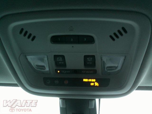 used 2020 Chevrolet Traverse car, priced at $22,800