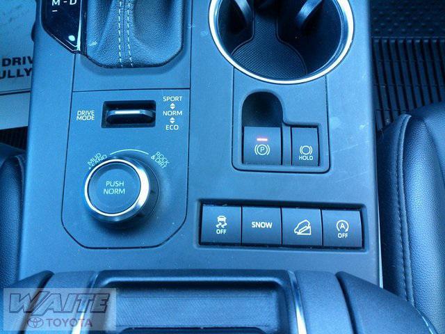 used 2022 Toyota Highlander car
