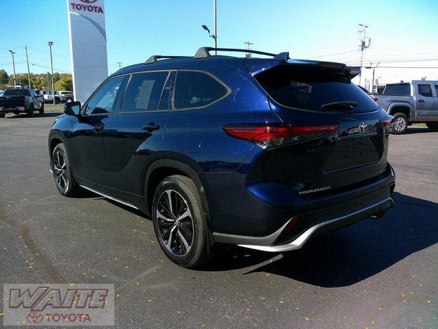 used 2022 Toyota Highlander car