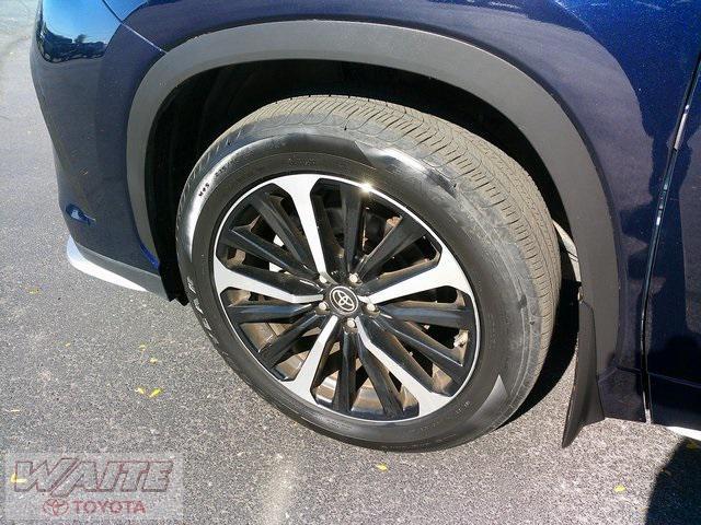 used 2022 Toyota Highlander car