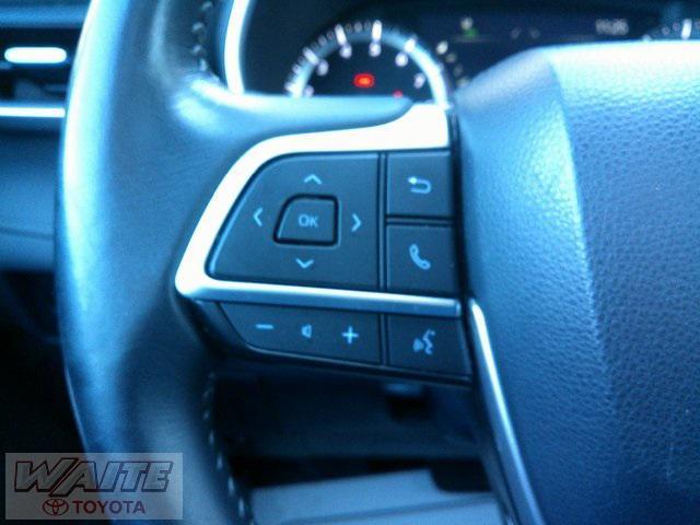 used 2022 Toyota Highlander car