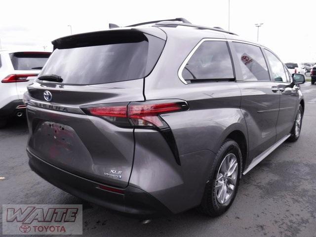 used 2022 Toyota Sienna car, priced at $40,800