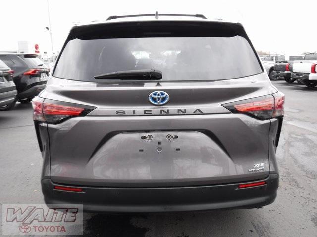 used 2022 Toyota Sienna car, priced at $40,800