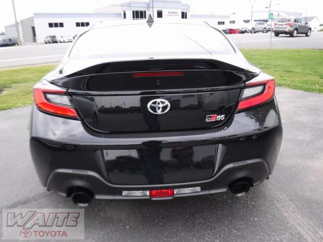 new 2025 Toyota GR86 car, priced at $41,683