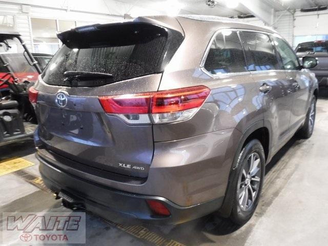 used 2017 Toyota Highlander car, priced at $23,800