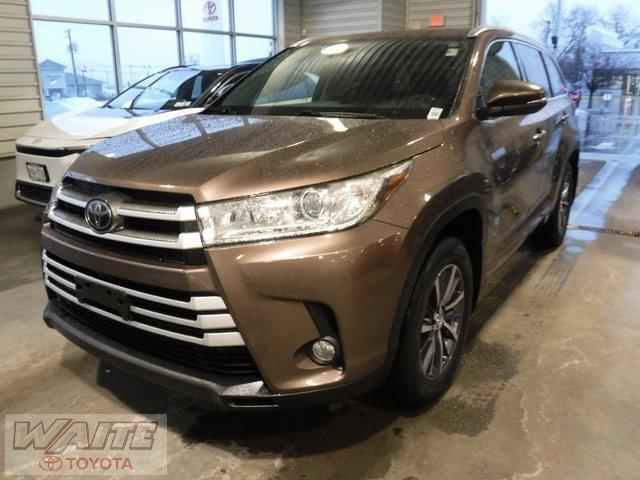 used 2017 Toyota Highlander car, priced at $23,800