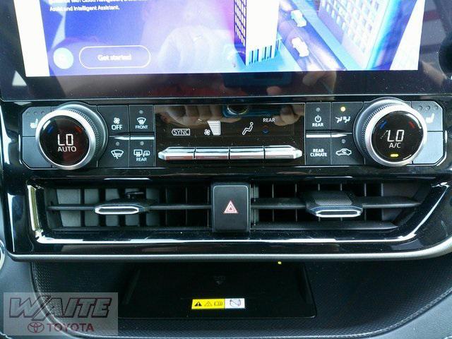 used 2023 Toyota Highlander car, priced at $39,900