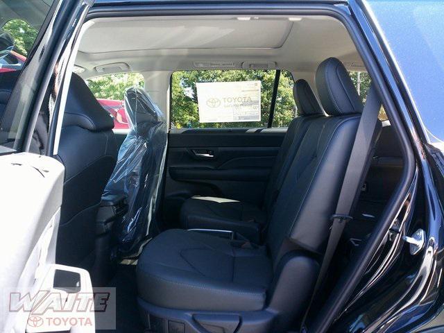 new 2025 Toyota Grand Highlander car, priced at $60,421
