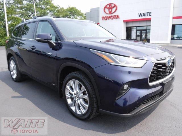 used 2021 Toyota Highlander Hybrid car, priced at $39,800