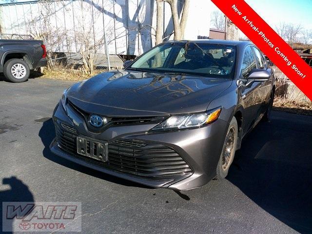 used 2018 Toyota Camry Hybrid car