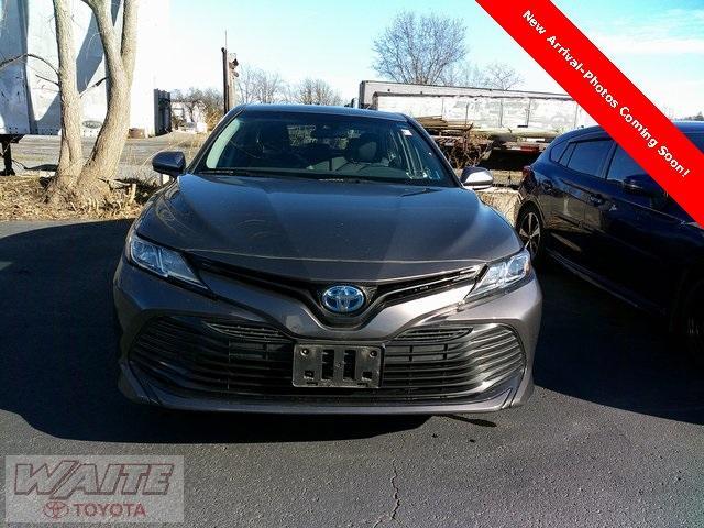 used 2018 Toyota Camry Hybrid car