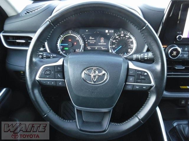 used 2023 Toyota Highlander Hybrid car, priced at $40,500