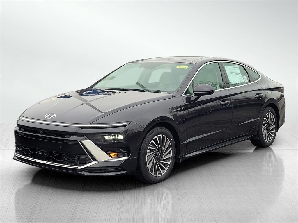 new 2025 Hyundai Sonata Hybrid car, priced at $37,164