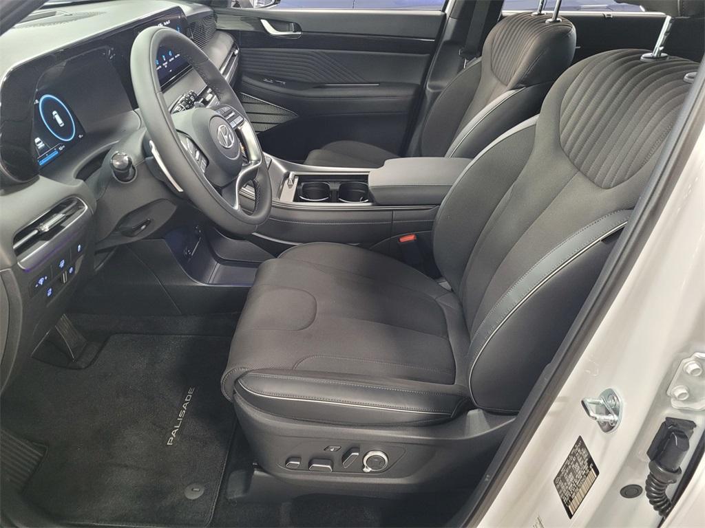 new 2025 Hyundai Palisade car, priced at $52,579