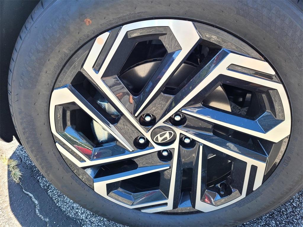 new 2025 Hyundai Tucson car, priced at $37,139