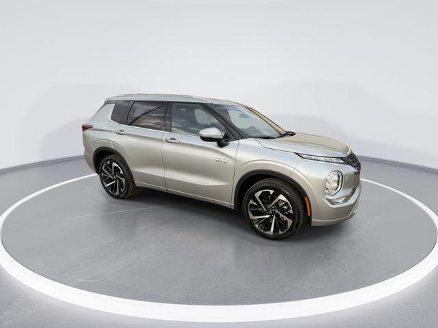used 2023 Mitsubishi Outlander PHEV car, priced at $30,250