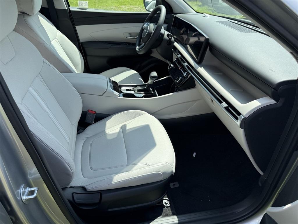 new 2025 Hyundai Tucson car, priced at $30,930
