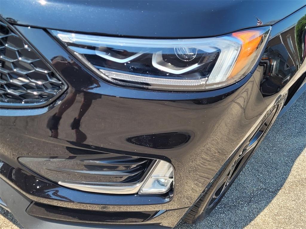 used 2022 Ford Edge car, priced at $32,017