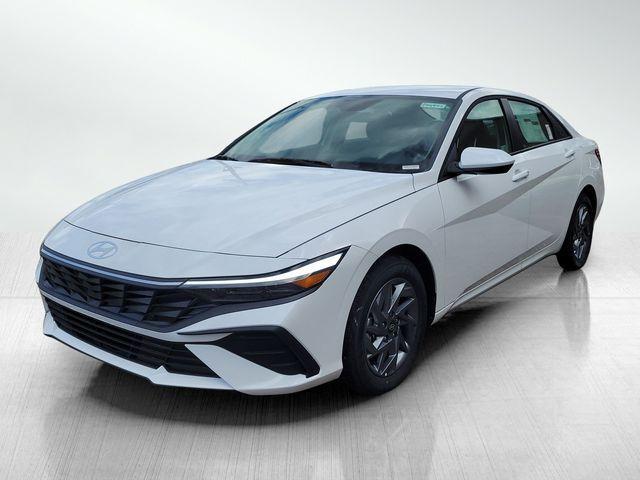 new 2025 Hyundai ELANTRA HEV car, priced at $23,878