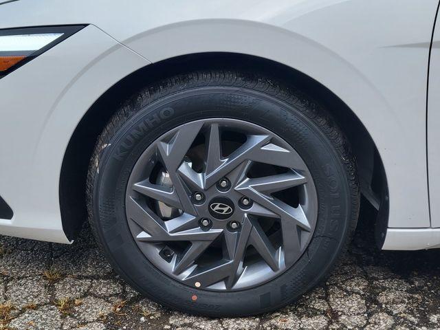 new 2025 Hyundai ELANTRA HEV car, priced at $23,878