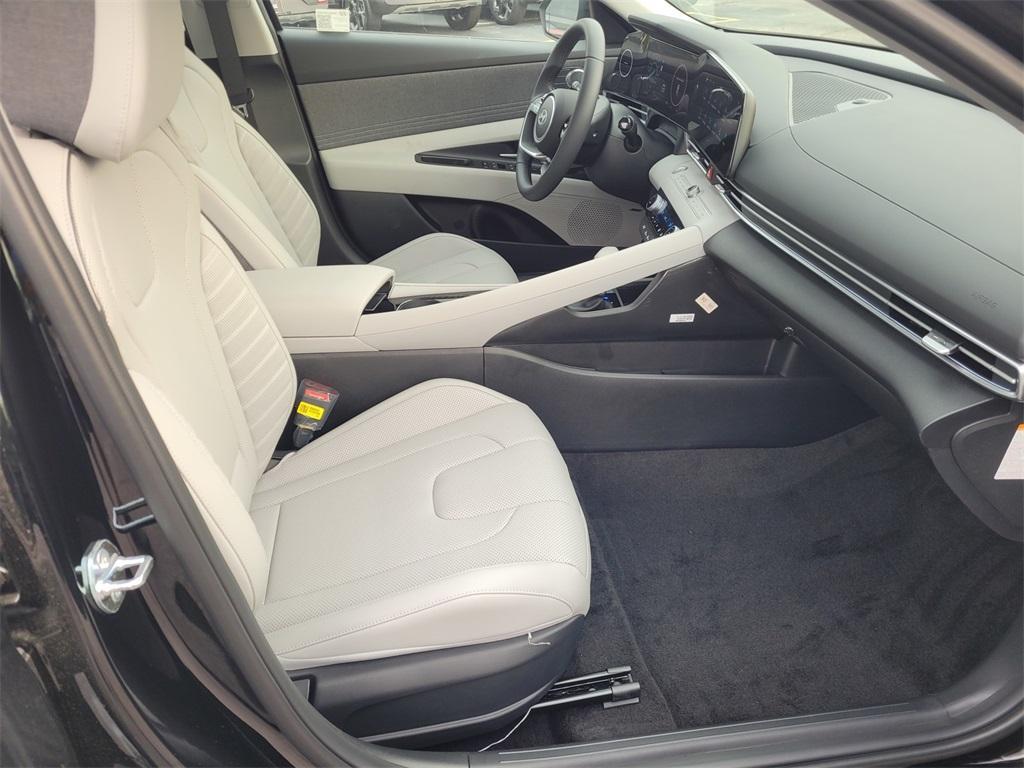 new 2025 Hyundai ELANTRA HEV car, priced at $29,335